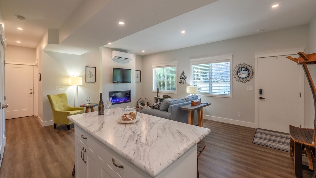 Photo of Livingroom in Okanagan-Similkameen