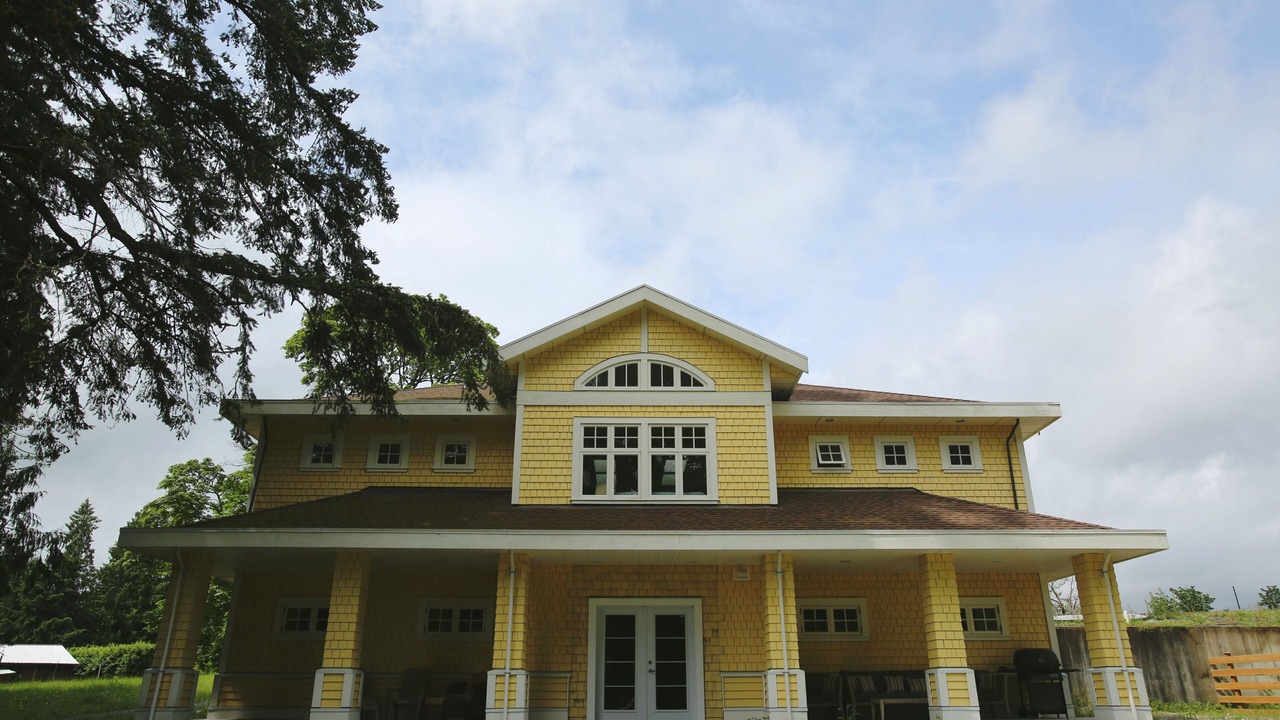 Photo of Bedroom in Chemainus