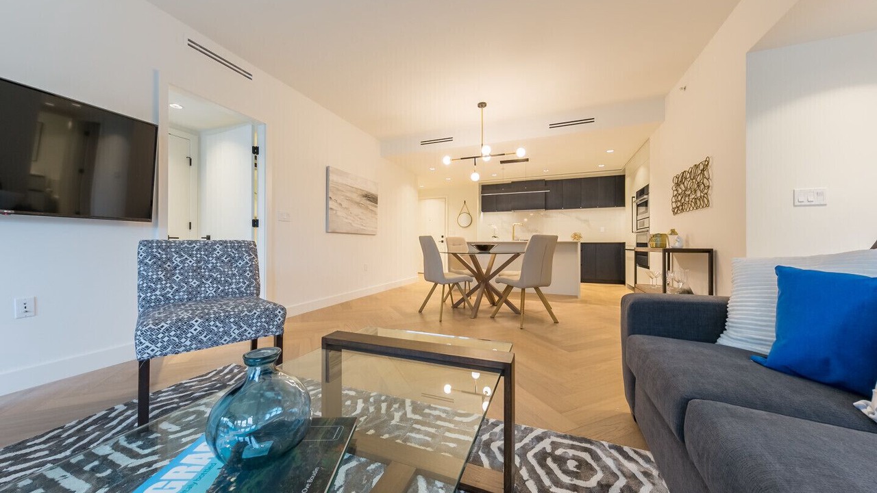 Photo of Livingroom in Marpole