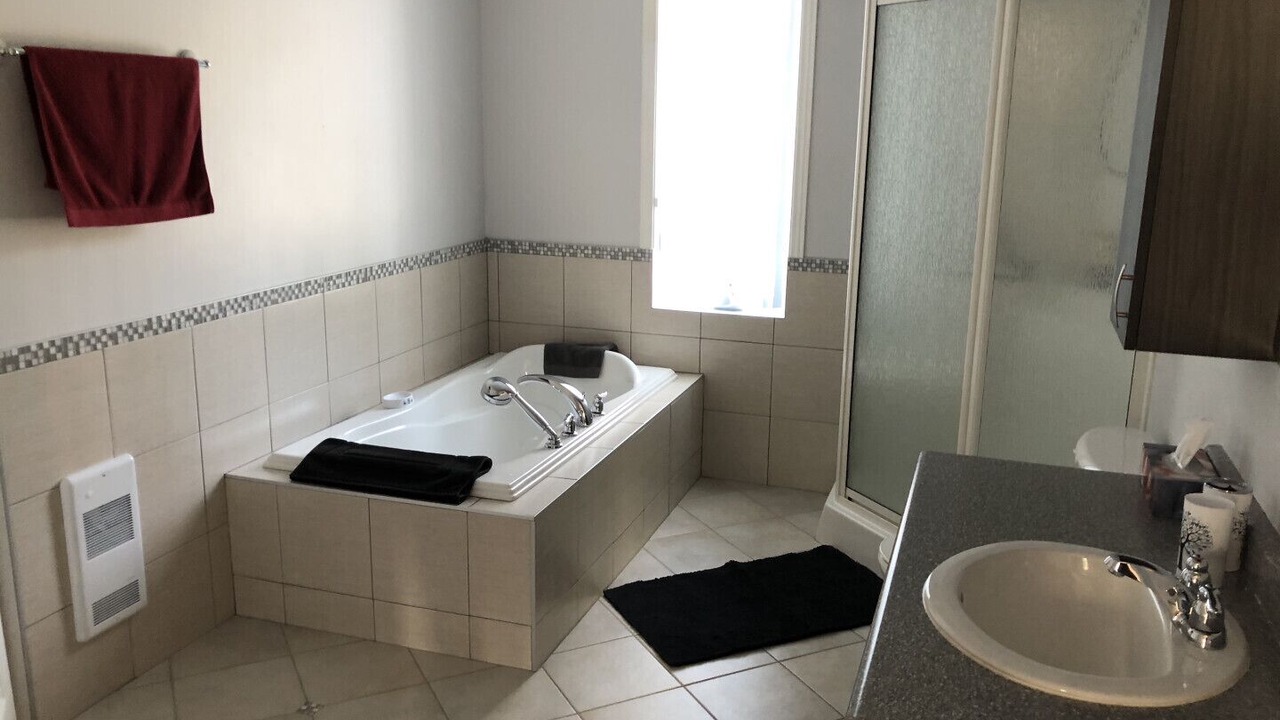 Photo of Bathroom in Saint-David-de-Falardeau