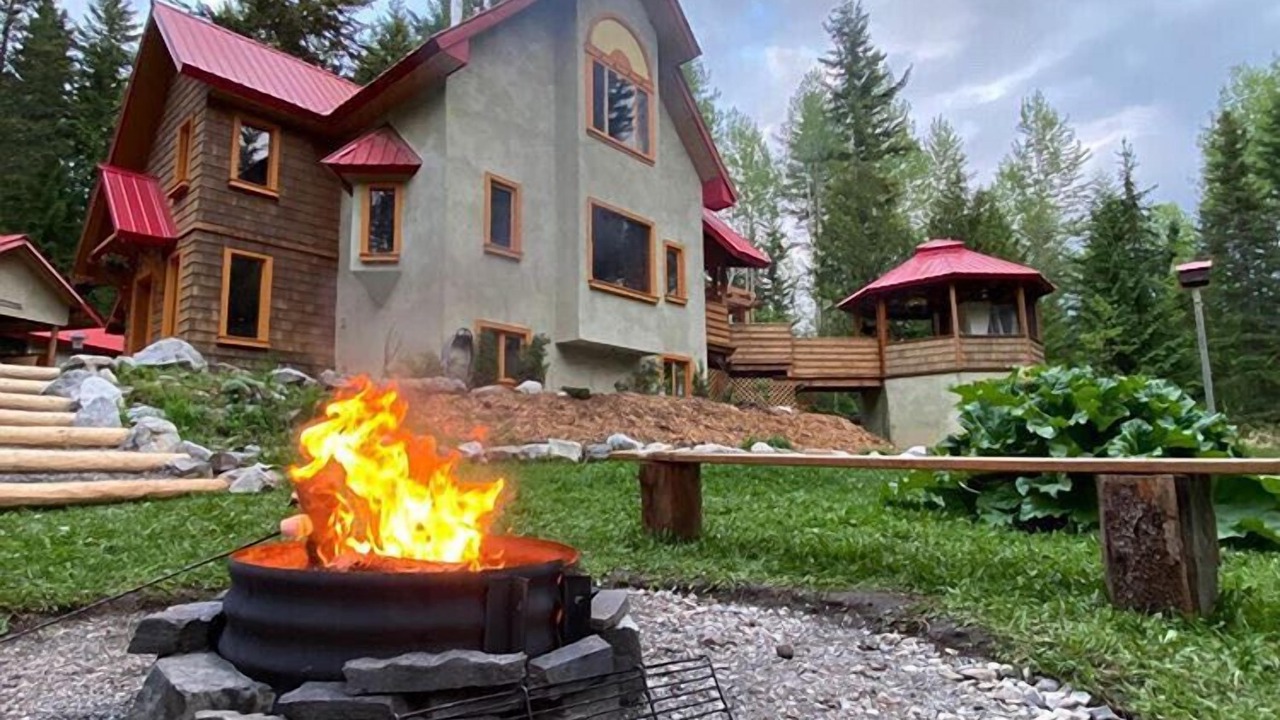 Photo of Outdoor in Golden