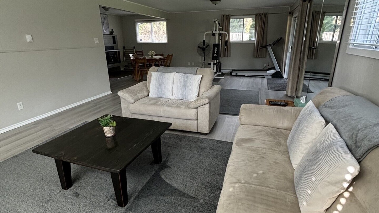 Photo of Livingroom in Pemberton