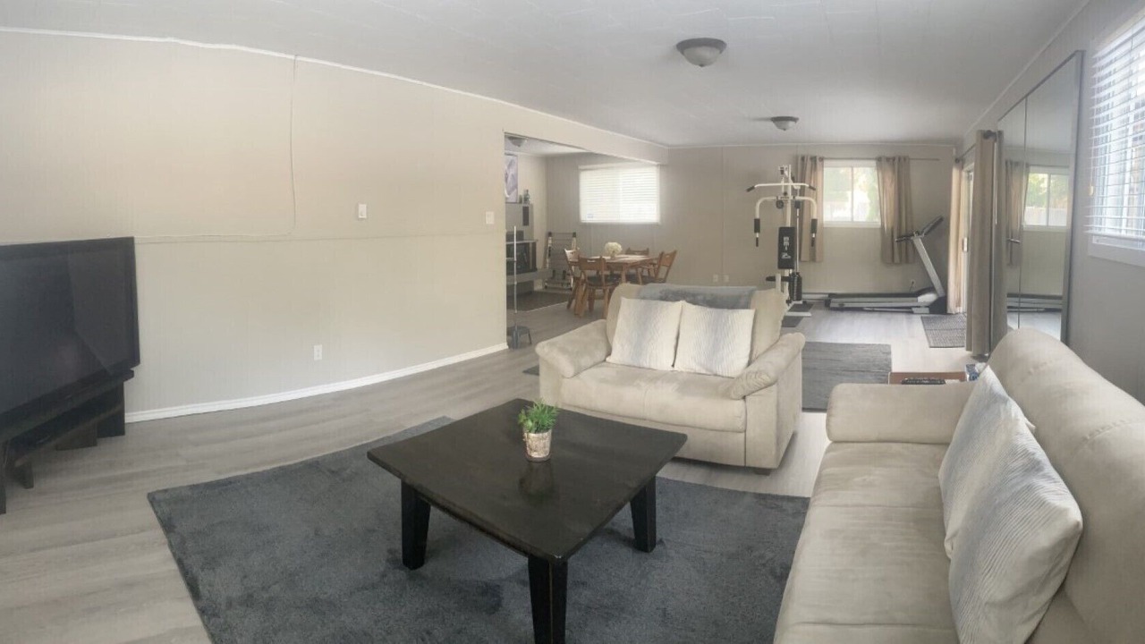 Photo of Livingroom in Pemberton