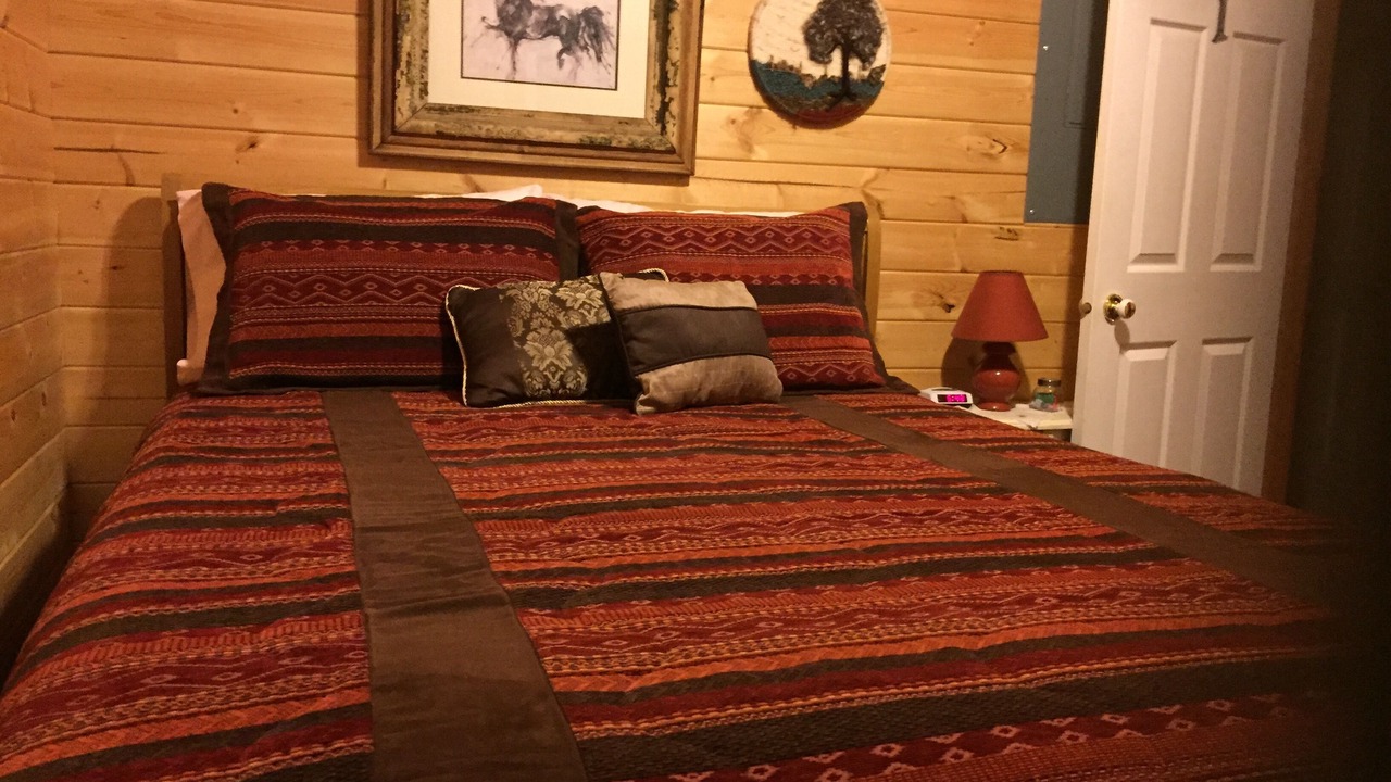 Photo of Bedroom in Division No. 7