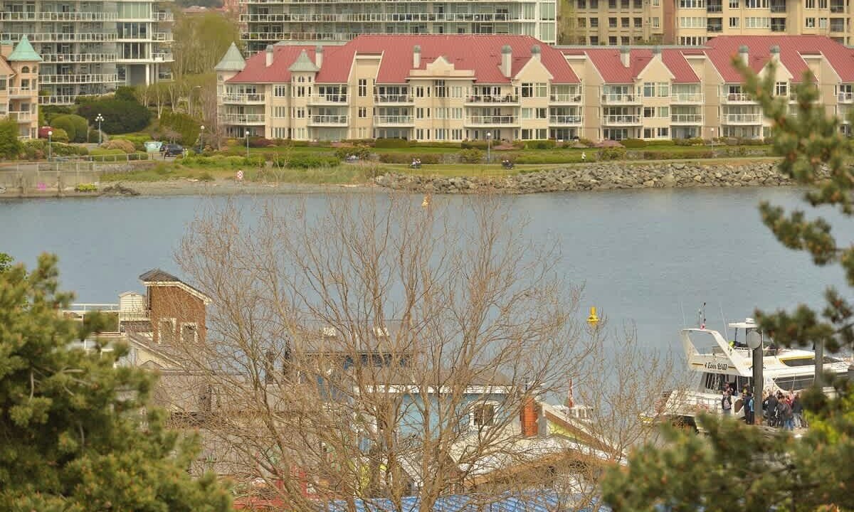 Photo of Patio Balcony in James Bay