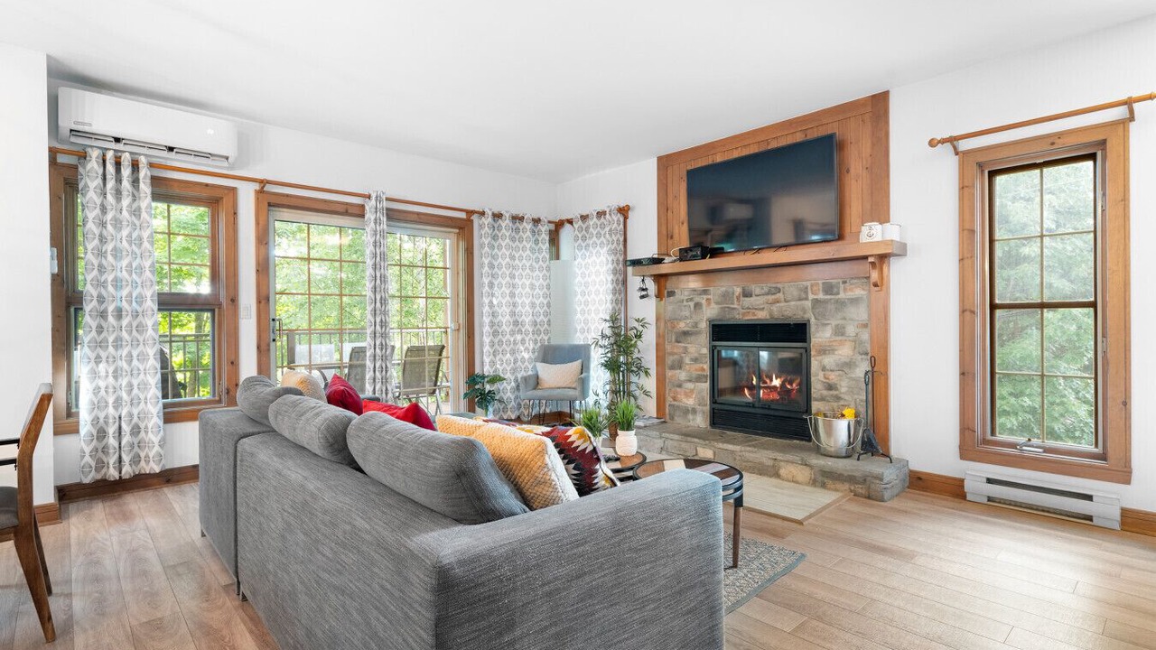 Photo of Livingroom in Mont-Tremblant