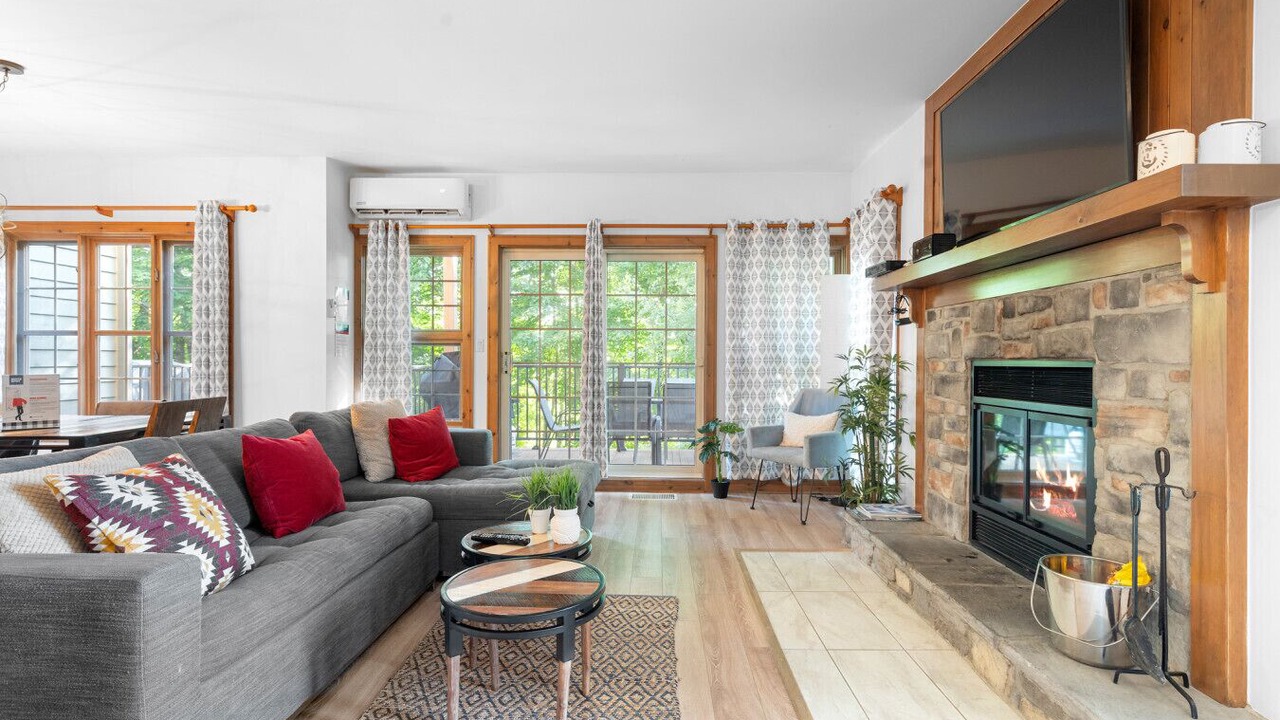 Photo of Livingroom in Mont-Tremblant
