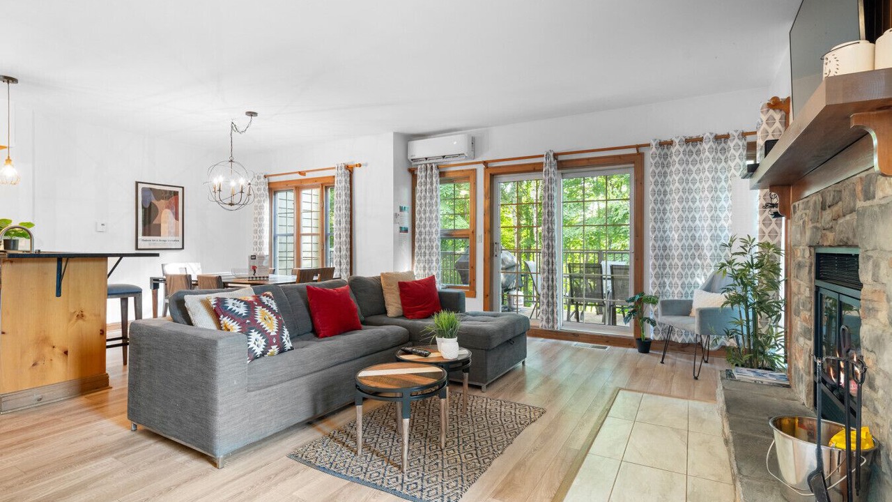 Photo of Livingroom in Mont-Tremblant