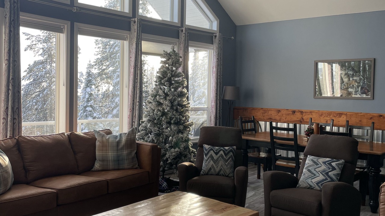 Photo of Bedroom in Snow Pine Estates