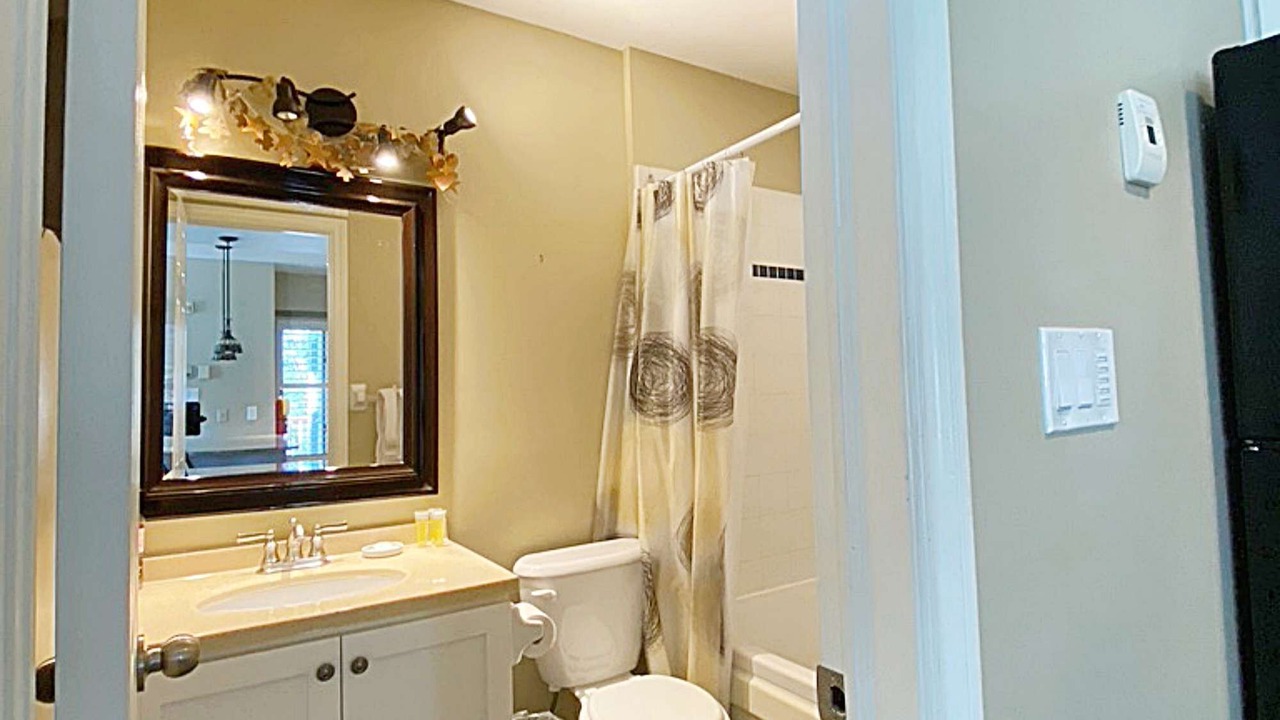 Photo of Bathroom in Craigleith