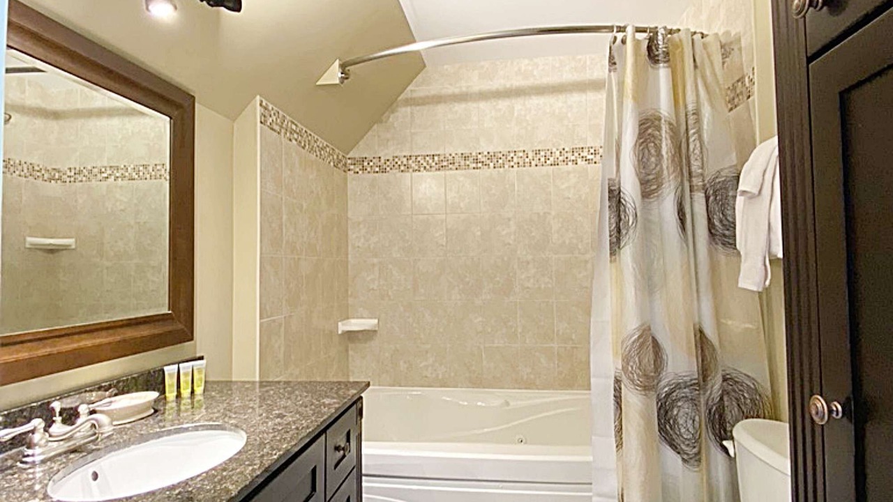 Photo of Bathroom in Craigleith