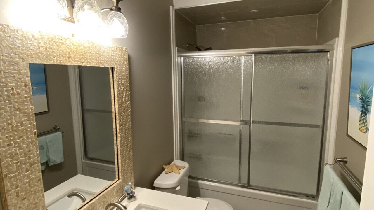 Photo of Bathroom in Armour