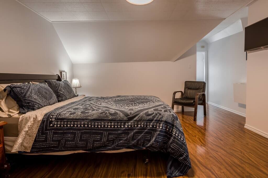 Photo of Bedroom in Downtown