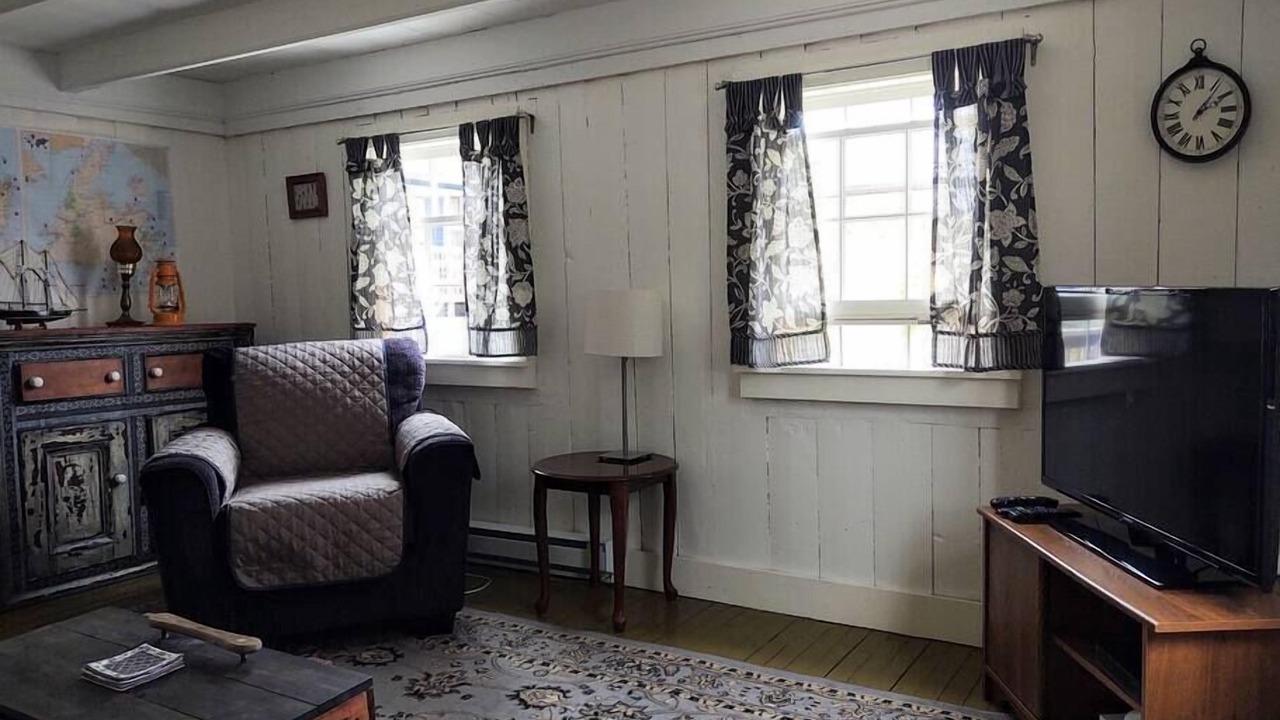Photo of Livingroom in Terra Nova