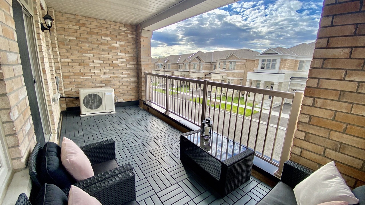 Photo of Outdoor in Markham