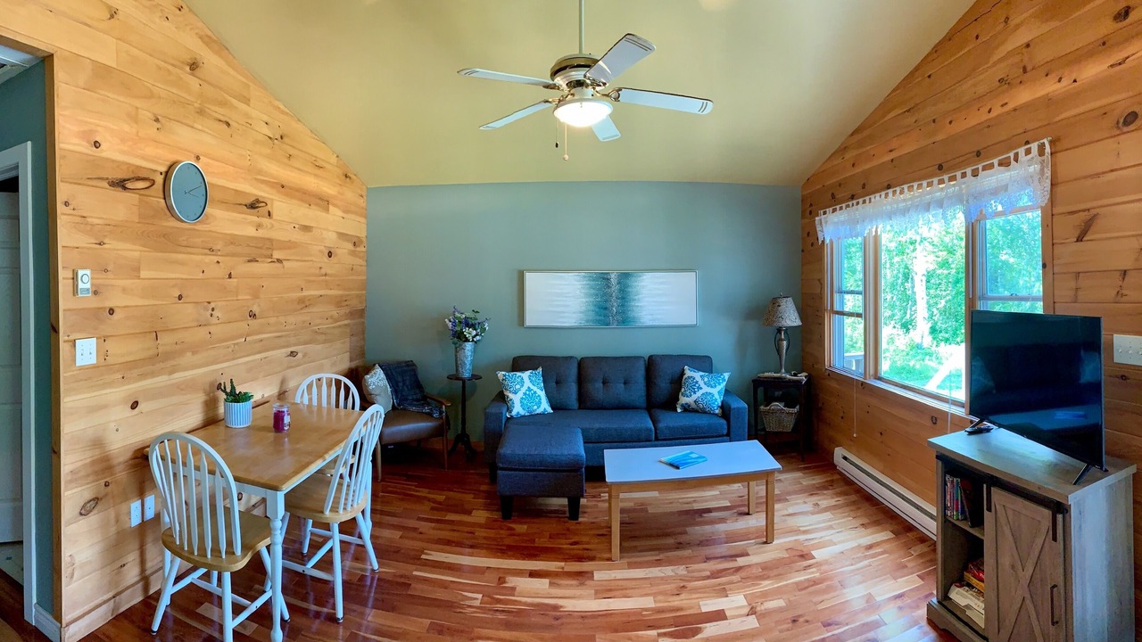 Photo of Livingroom in West Covehead