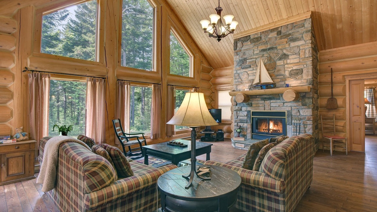 Photo of Bedroom in Fiddler Lake Resort