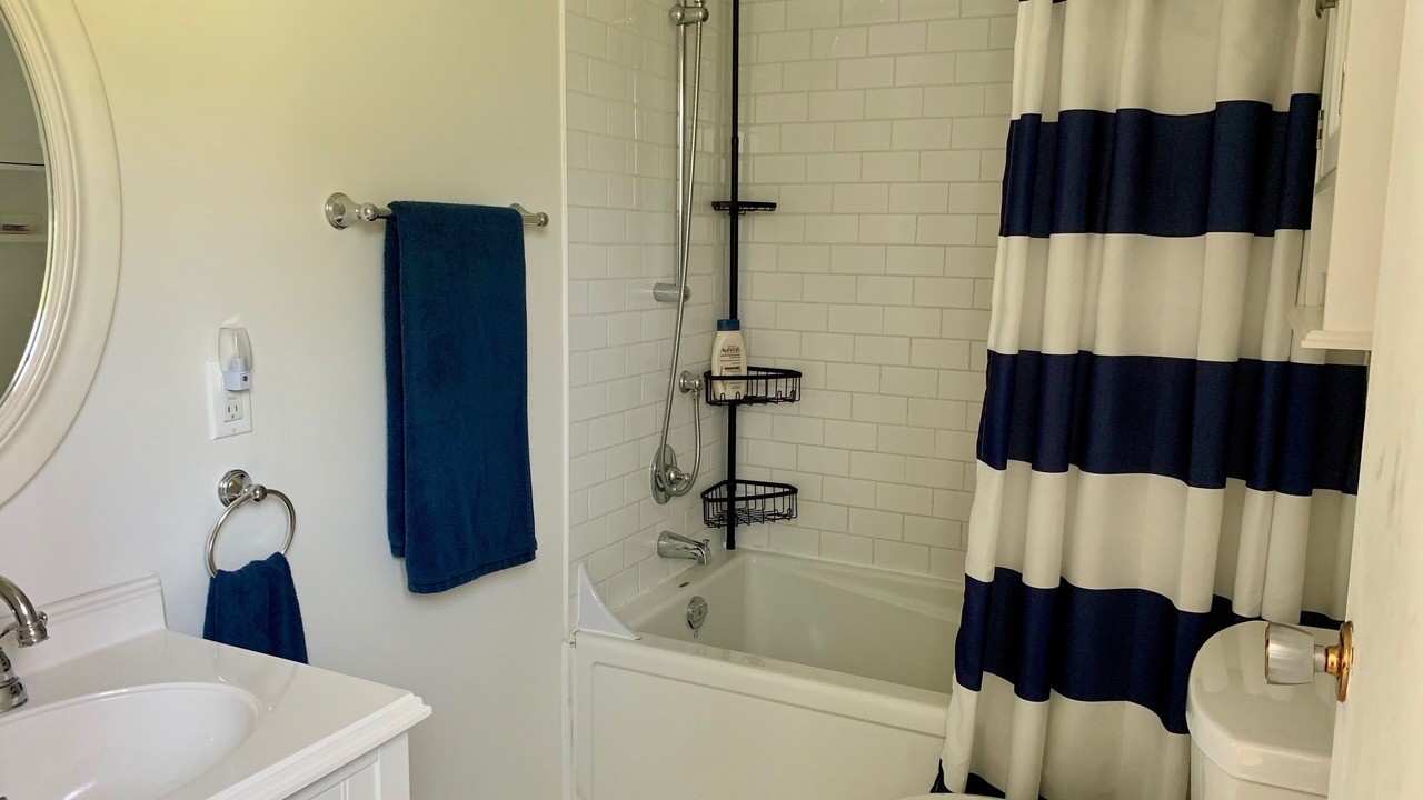 Photo of Bathroom in Mahone Bay