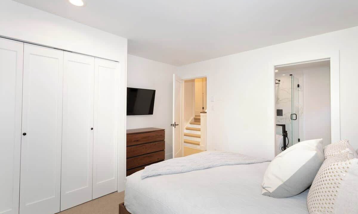 Photo of Bathroom in Upper Village