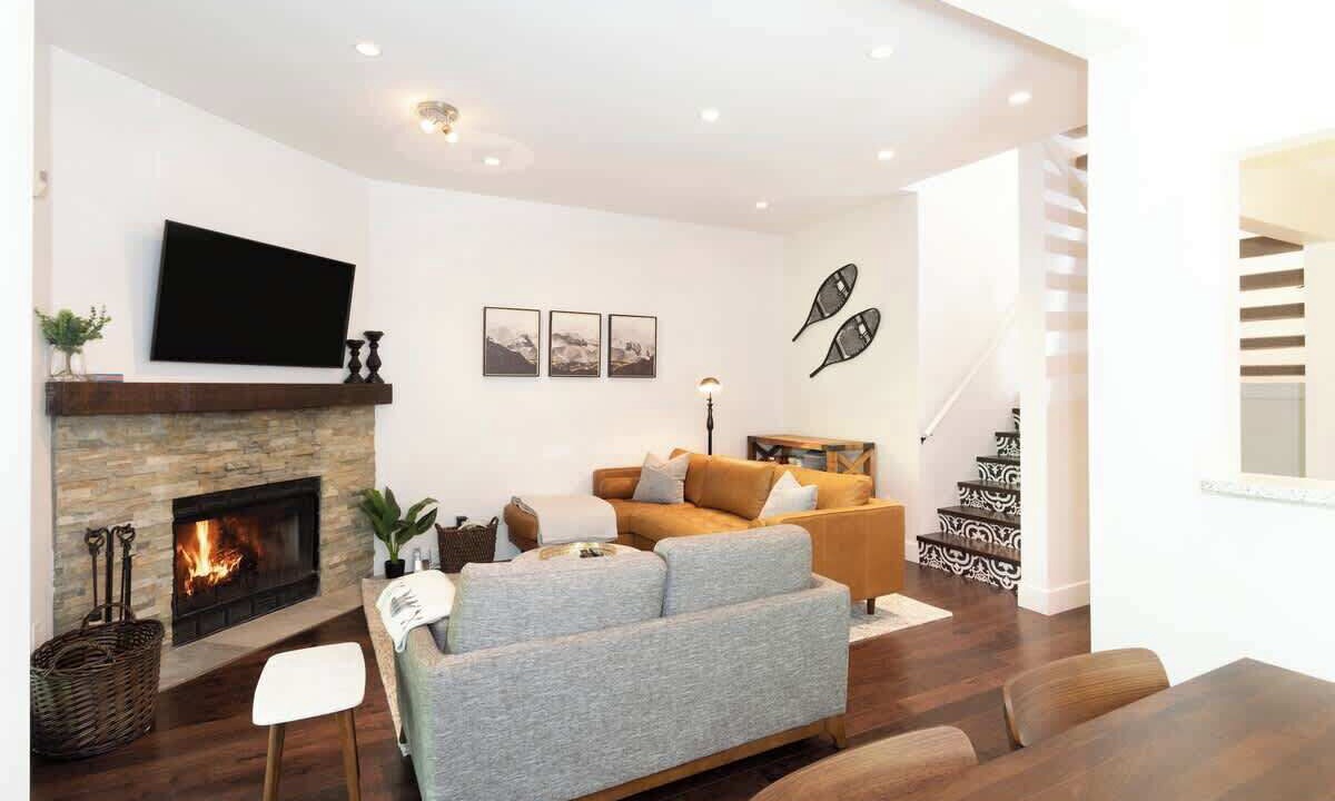 Photo of Livingroom in Upper Village
