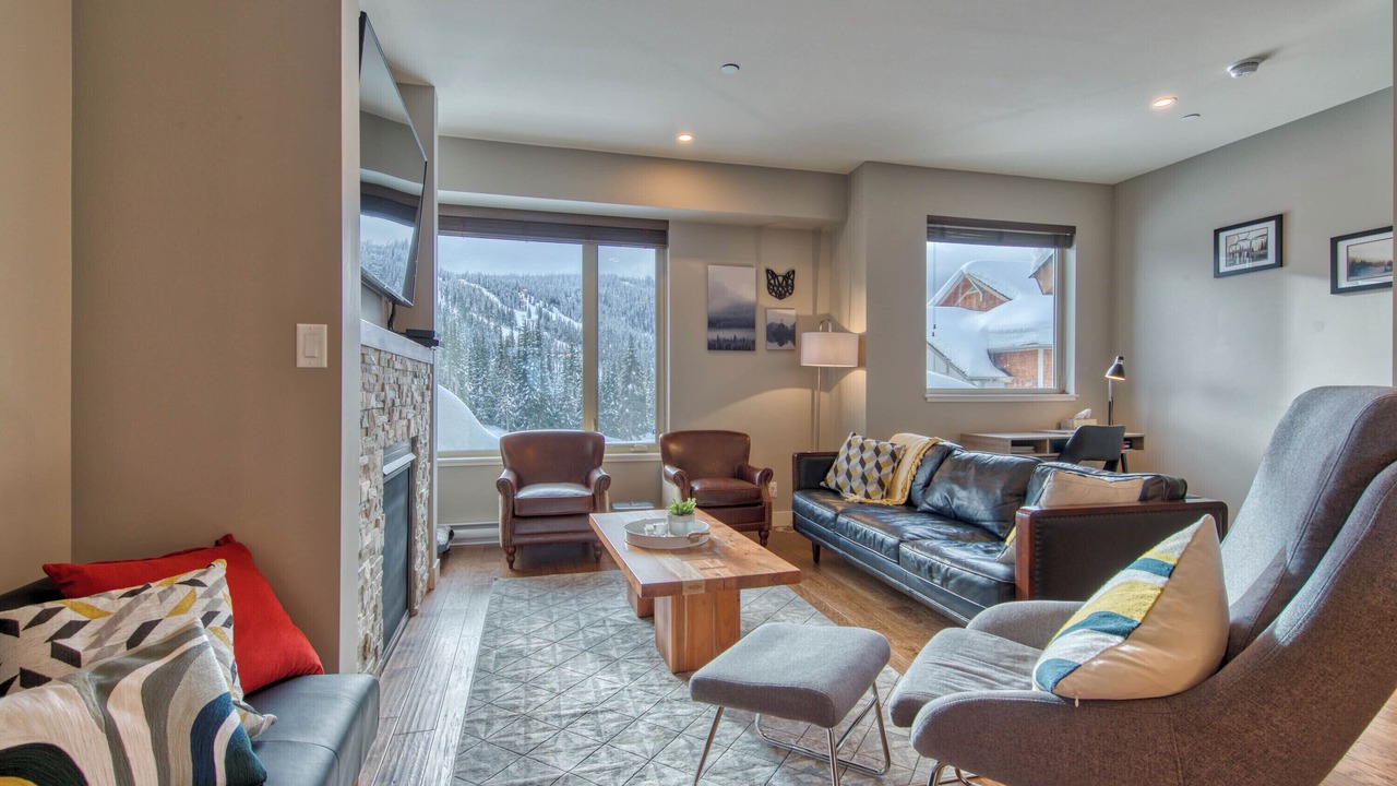 Photo of Livingroom in Sun Peaks