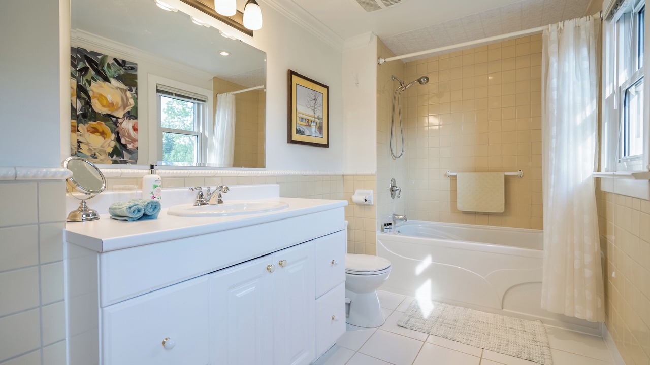 Photo of Bathroom in Historic Old Town