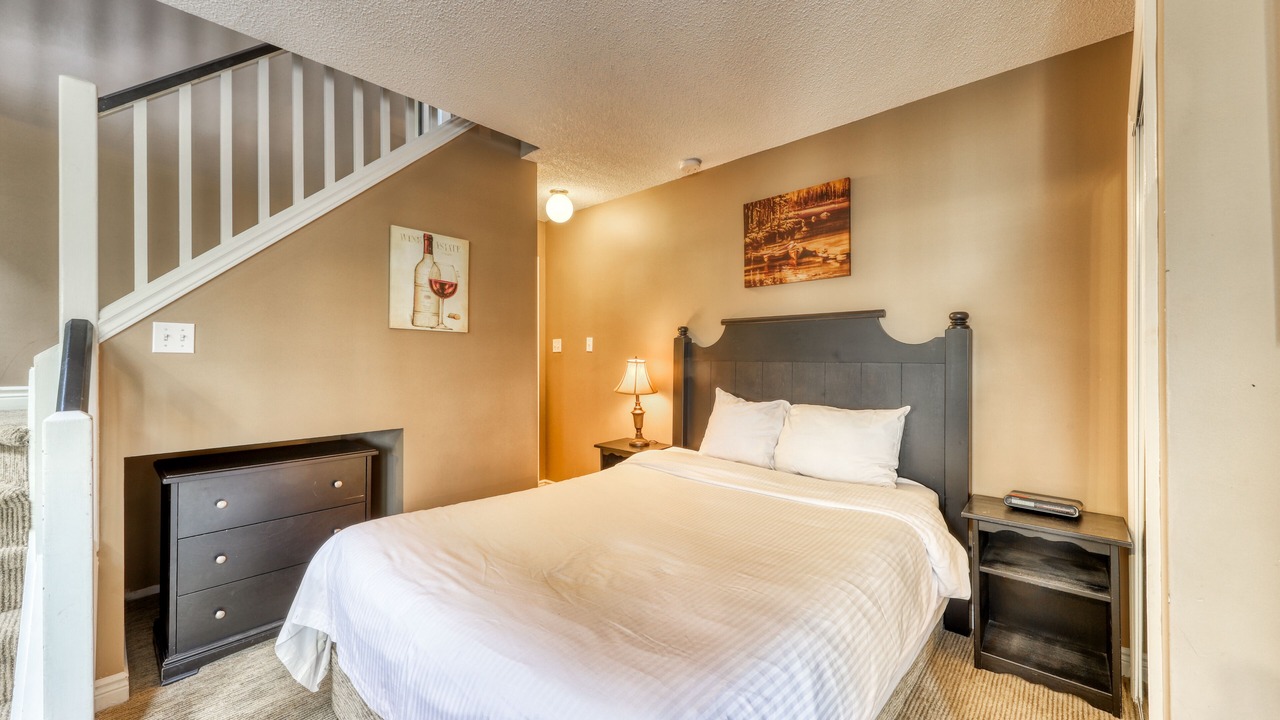 Photo of Bedroom in Craigleith
