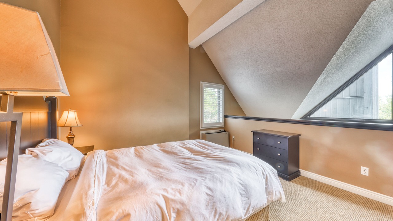 Photo of Bedroom in Craigleith