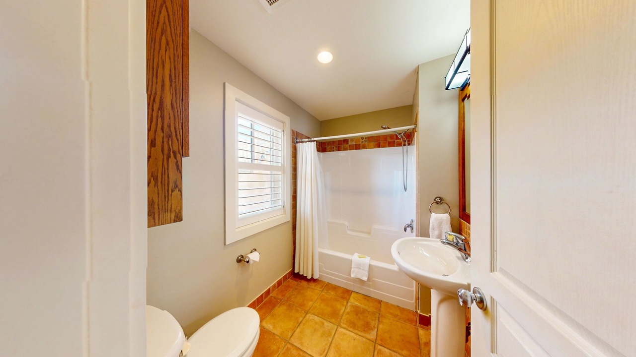 Photo of Bathroom in The Blue Mountains