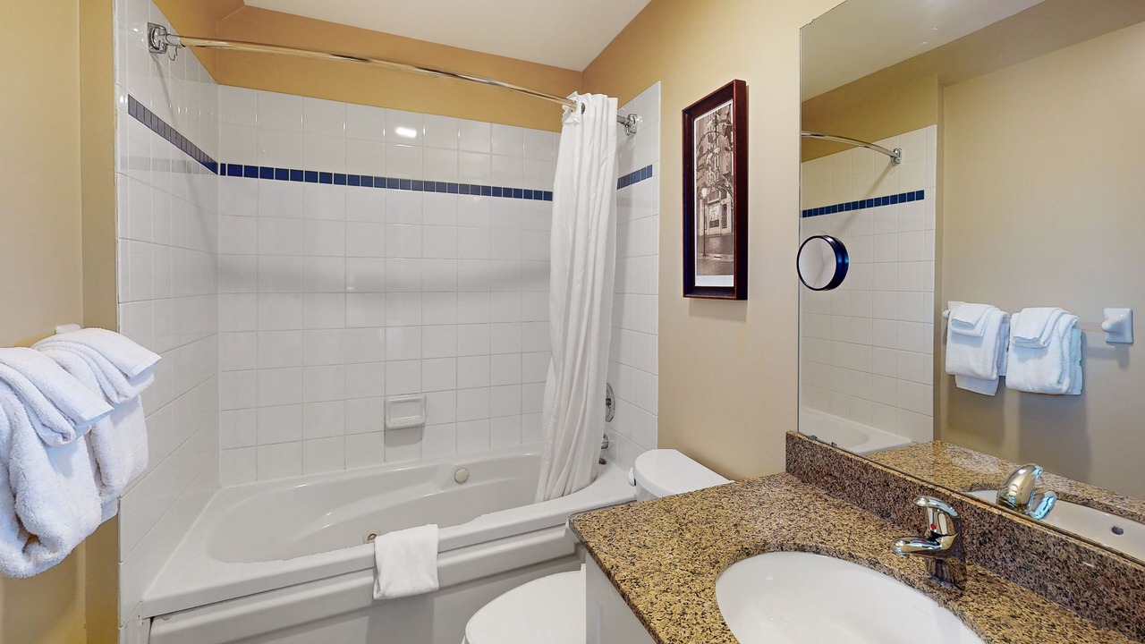 Photo of Bathroom in Craigleith