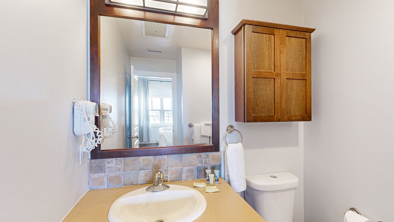 Photo of Bathroom in The Blue Mountains