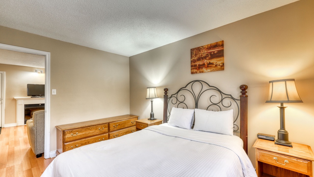 Photo of Bedroom in Craigleith