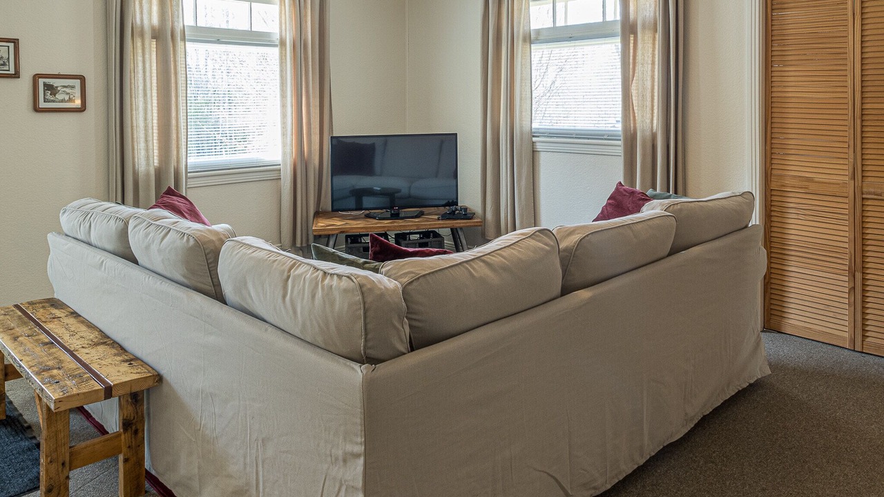 Photo of Livingroom in Hatley