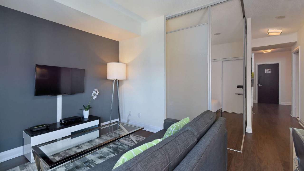Photo of Livingroom in Willowdale
