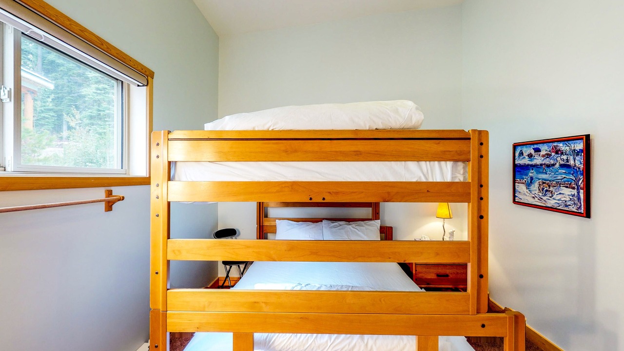 Photo of Bedroom in Snow Pine Estates