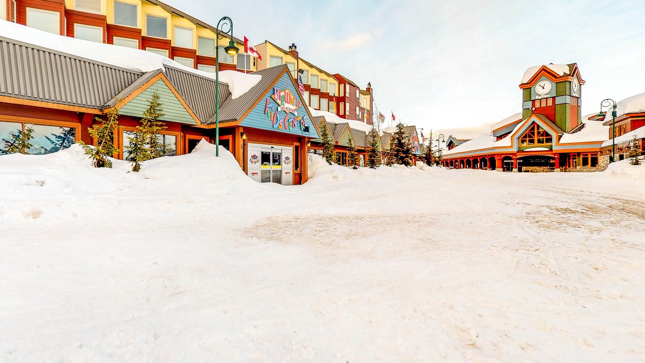 Photo of Outdoor in Snow Pine Estates