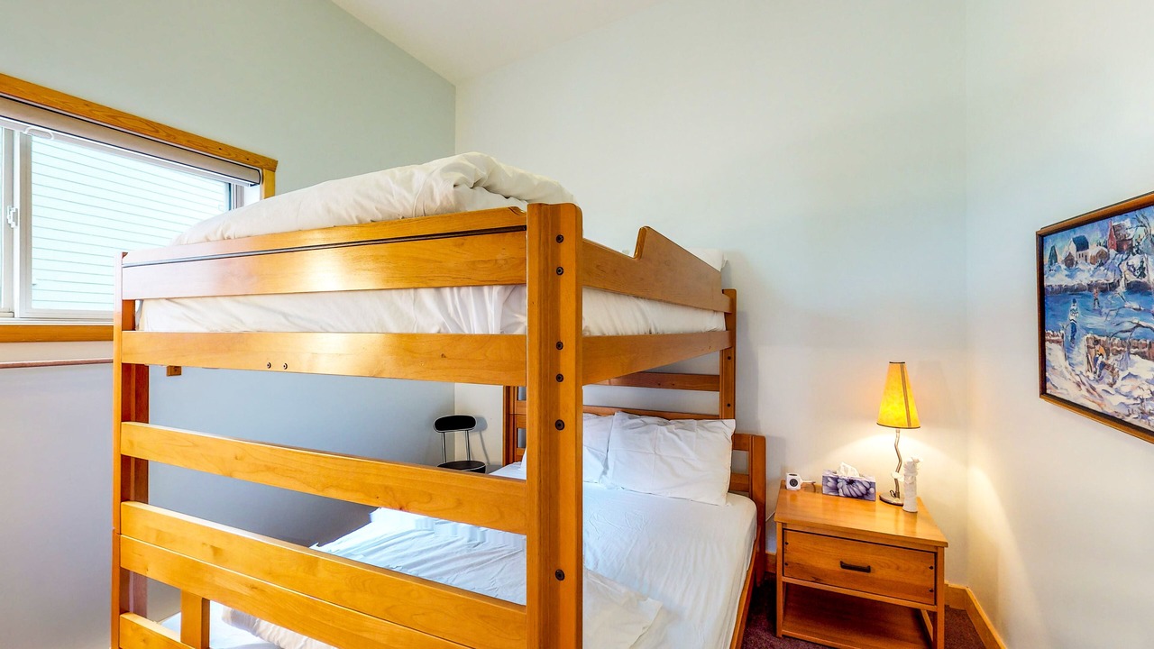 Photo of Bedroom in Snow Pine Estates