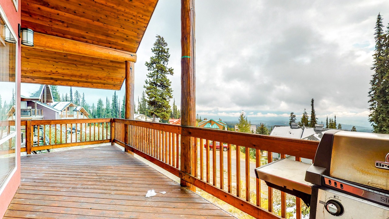 Photo of Outdoor in Snow Pine Estates