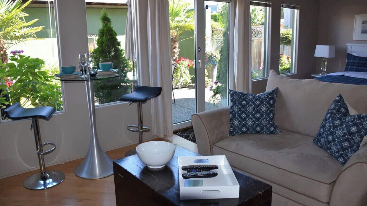 Photo of Livingroom in White Rock