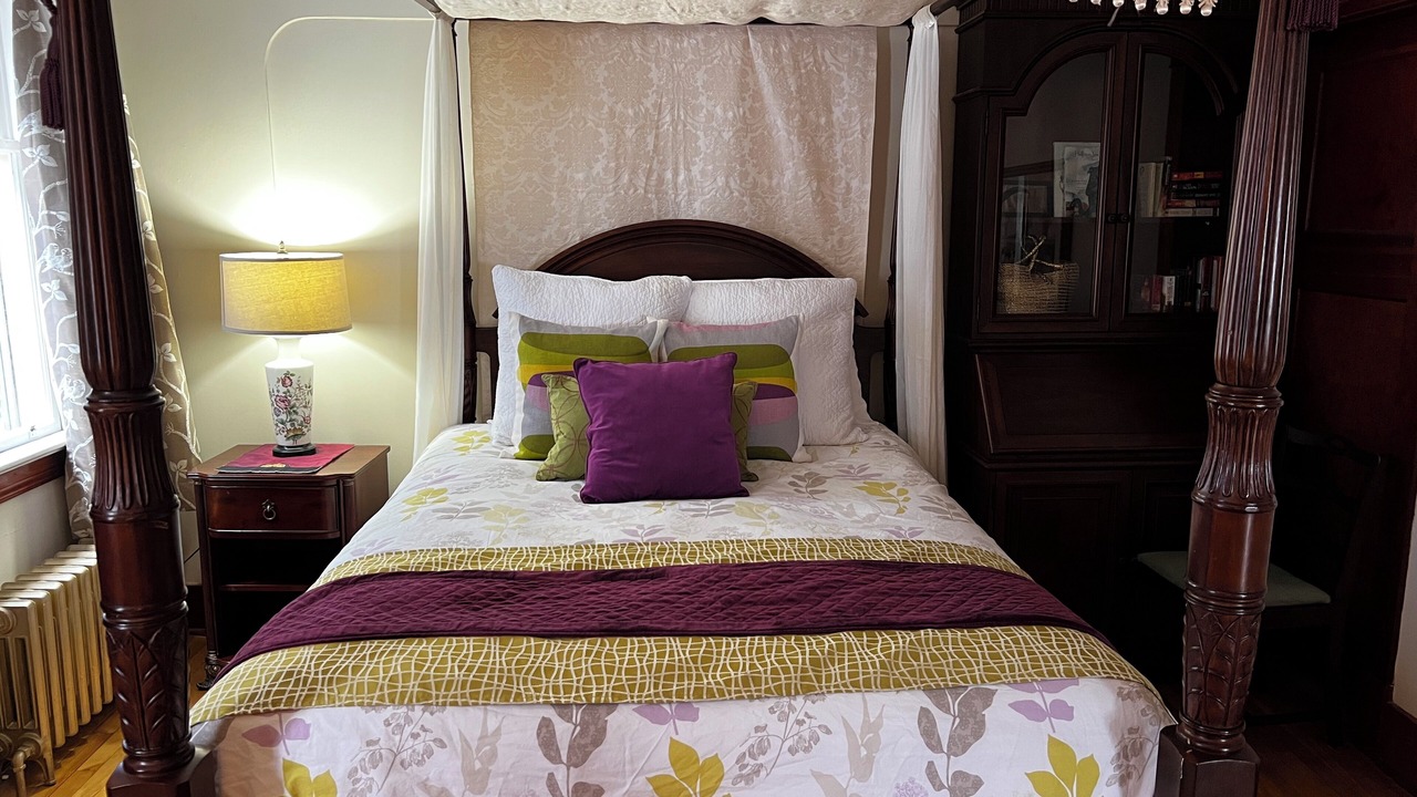 Photo of Bedroom in North End