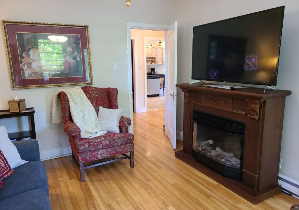 Photo of Livingroom in North End