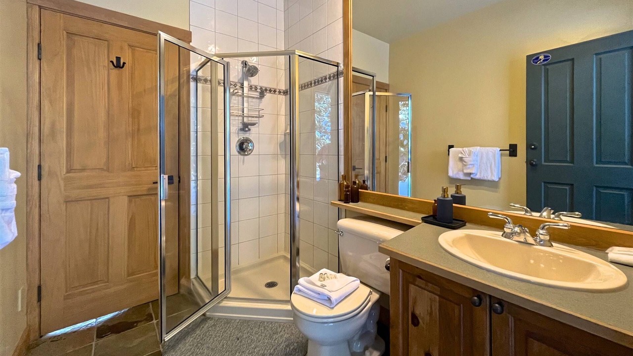 Photo of Bathroom in Nordic Estates
