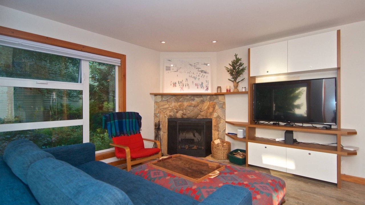 Photo of Livingroom in Whistler Creekside