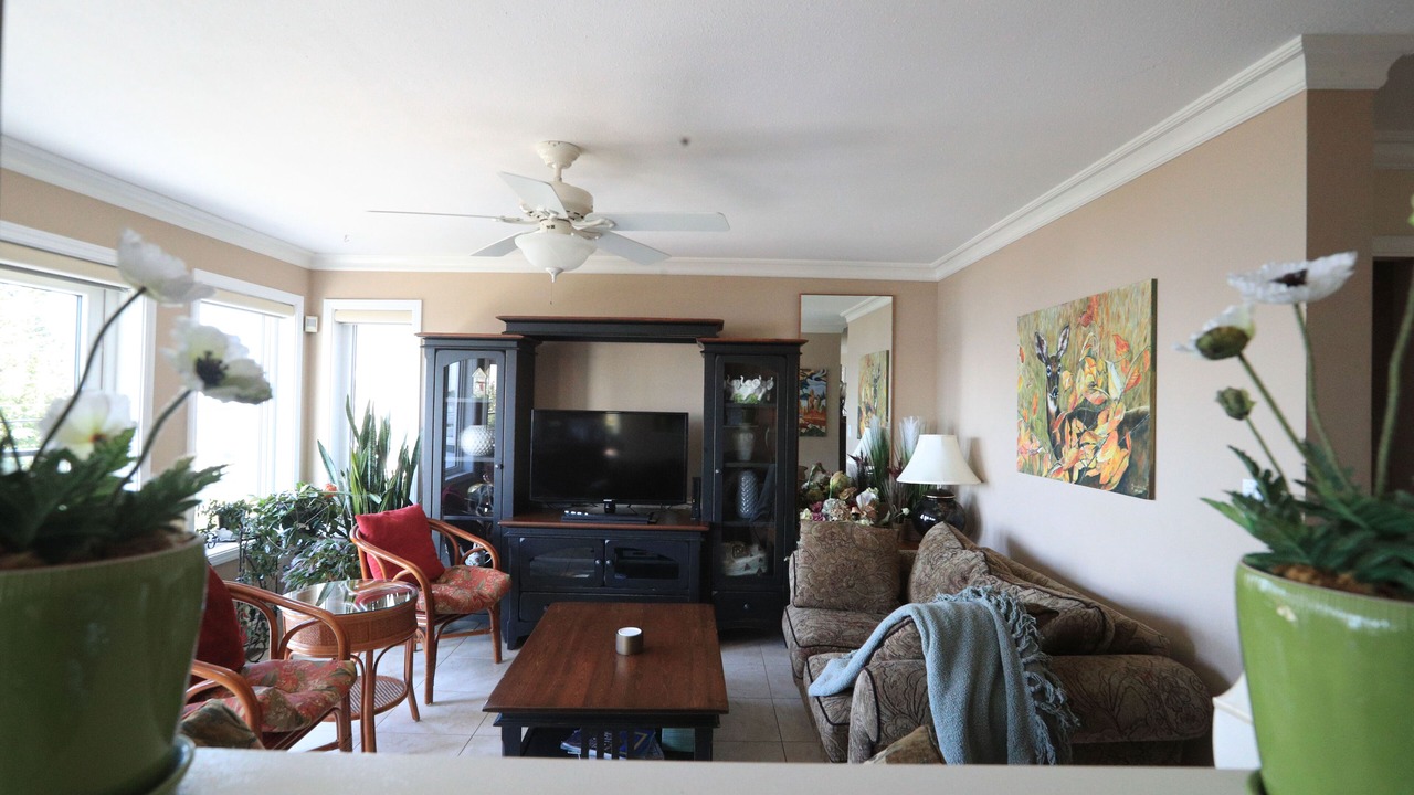 Photo of Livingroom in White Rock