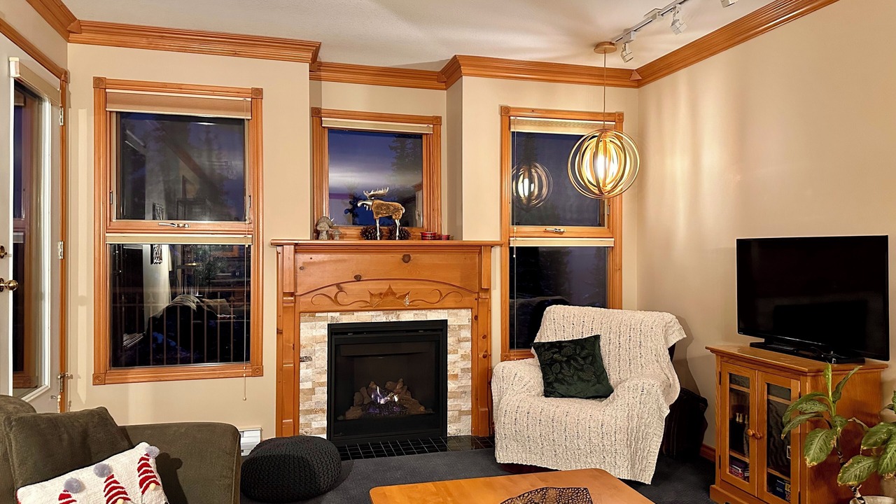 Photo of Livingroom in Silver Star Mountain