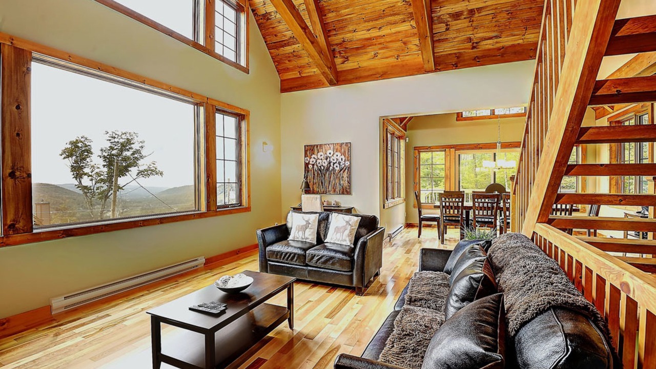 Photo of Livingroom in Stoneham