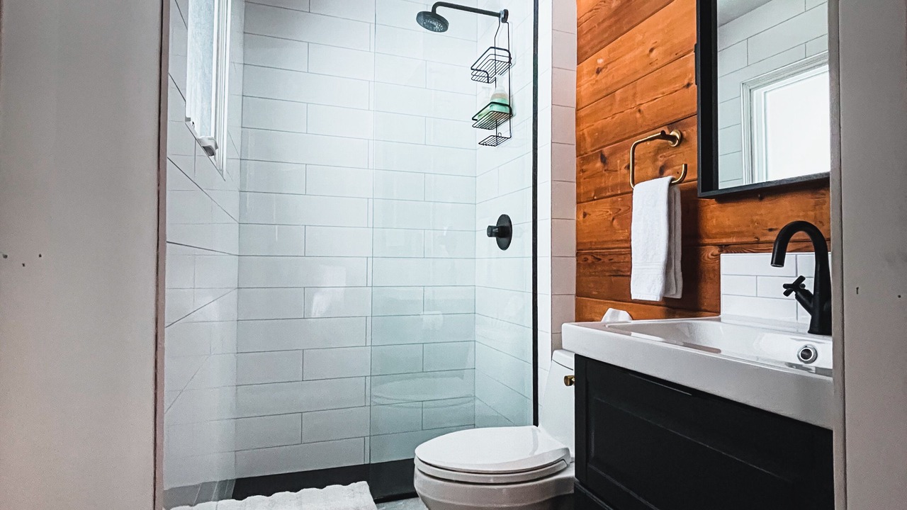 Photo of Bathroom in Bragg Creek