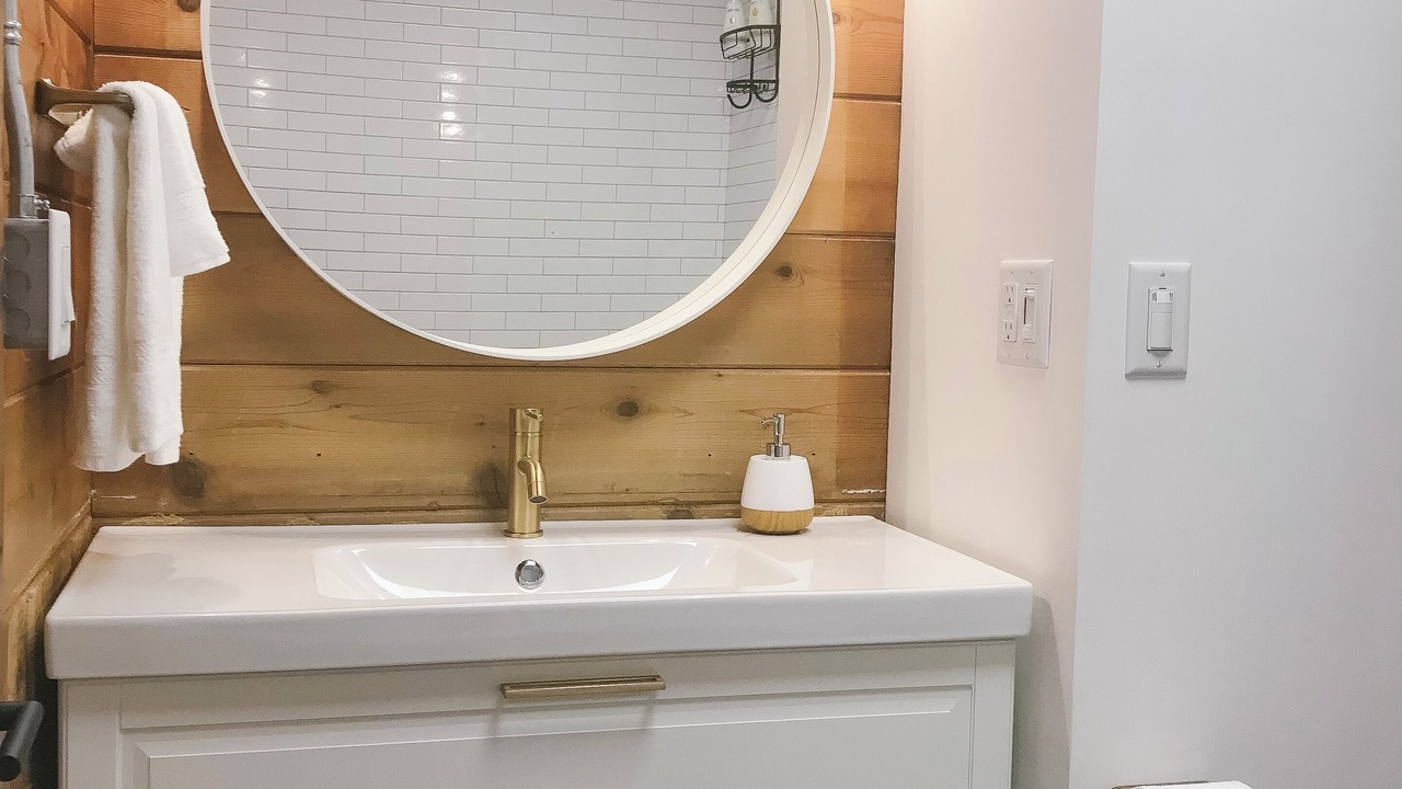 Photo of Bathroom in Bragg Creek