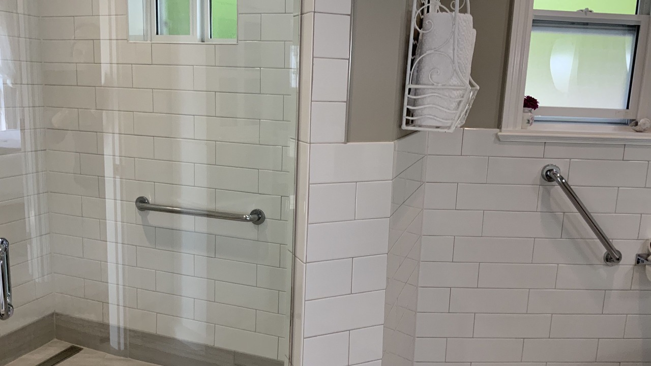 Photo of Bathroom in Otter Point