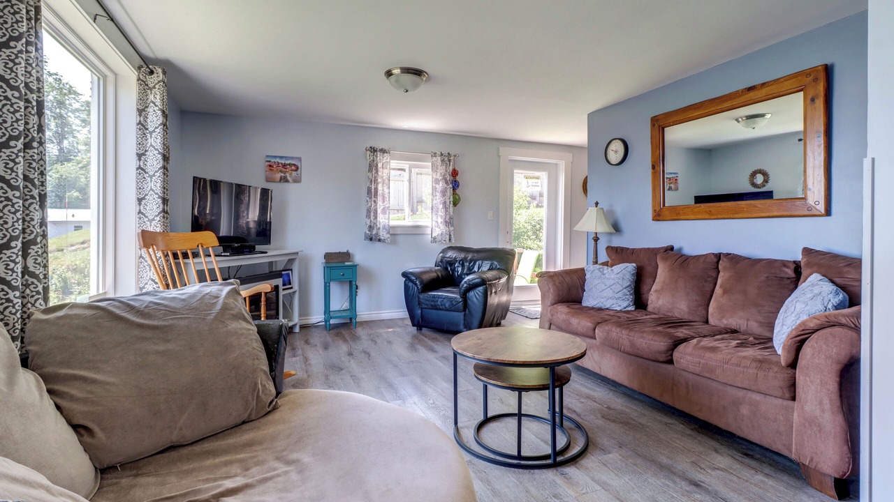Photo of Livingroom in Bay View